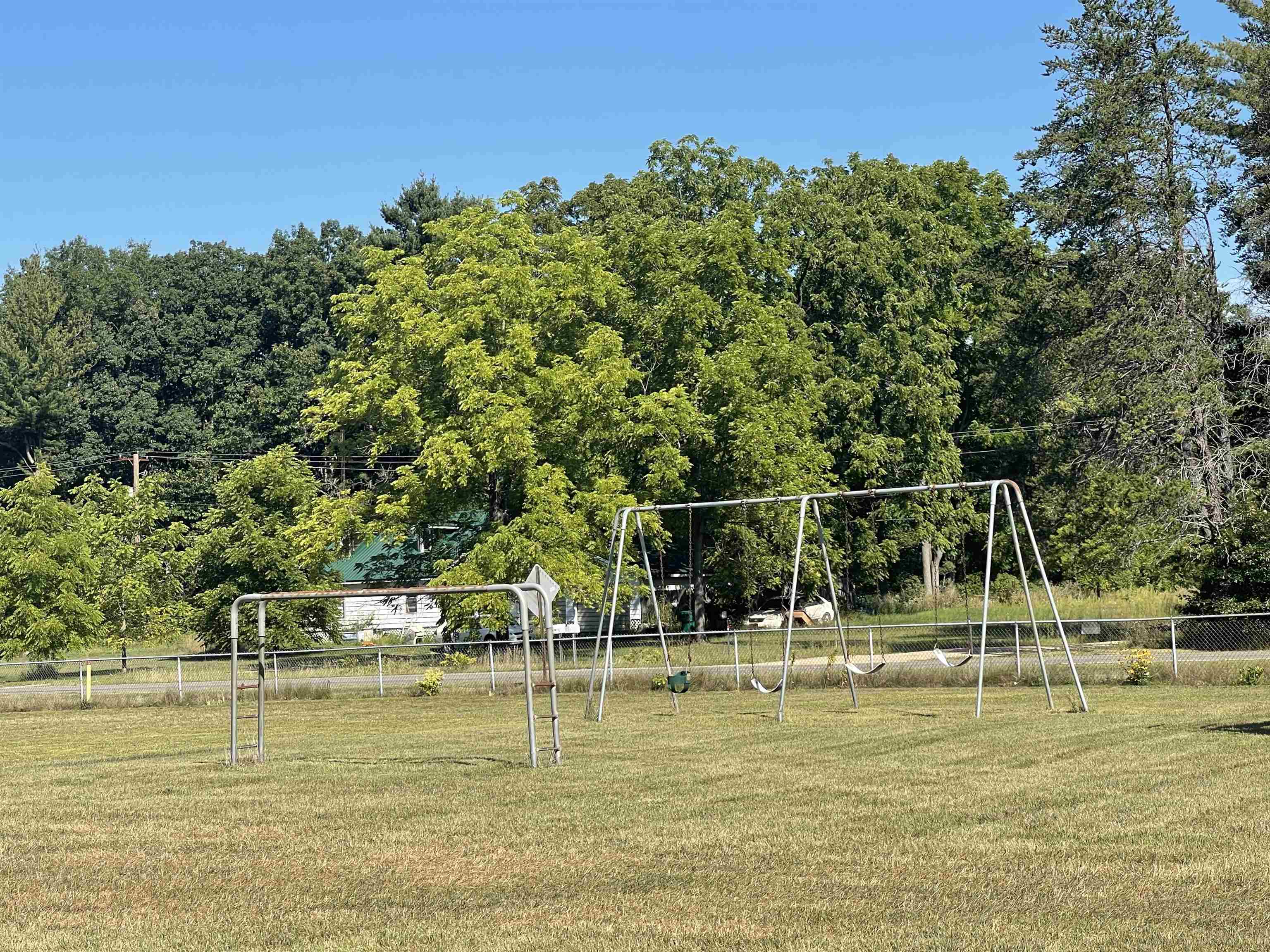 Harrison, Michigan, 48625, United States, 3 Bedrooms Bedrooms, ,3 BathroomsBathrooms,Residential,For Sale,2007492