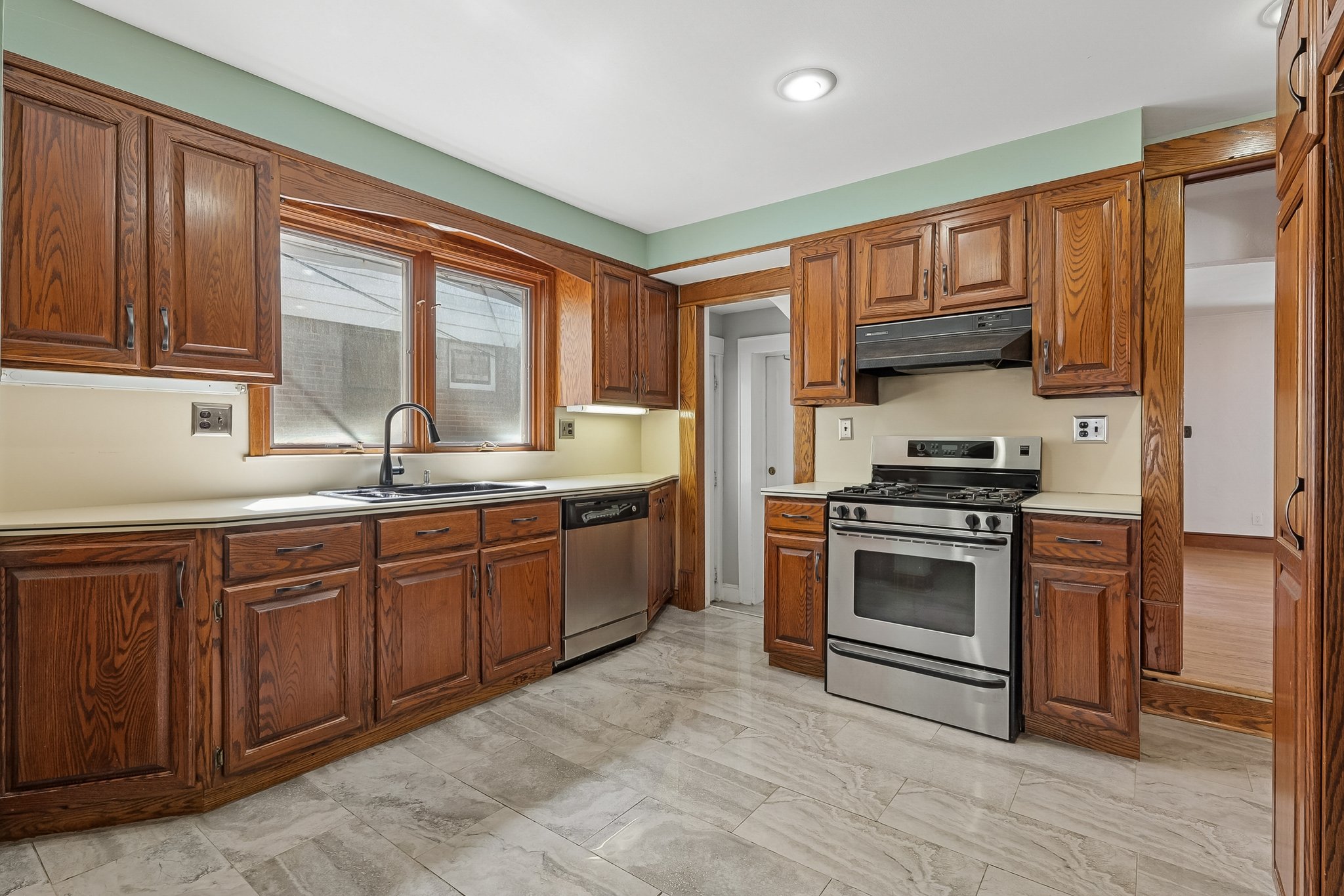  26 Ferncliff Road, Bloomfield, NJ 07003 - 物件實景