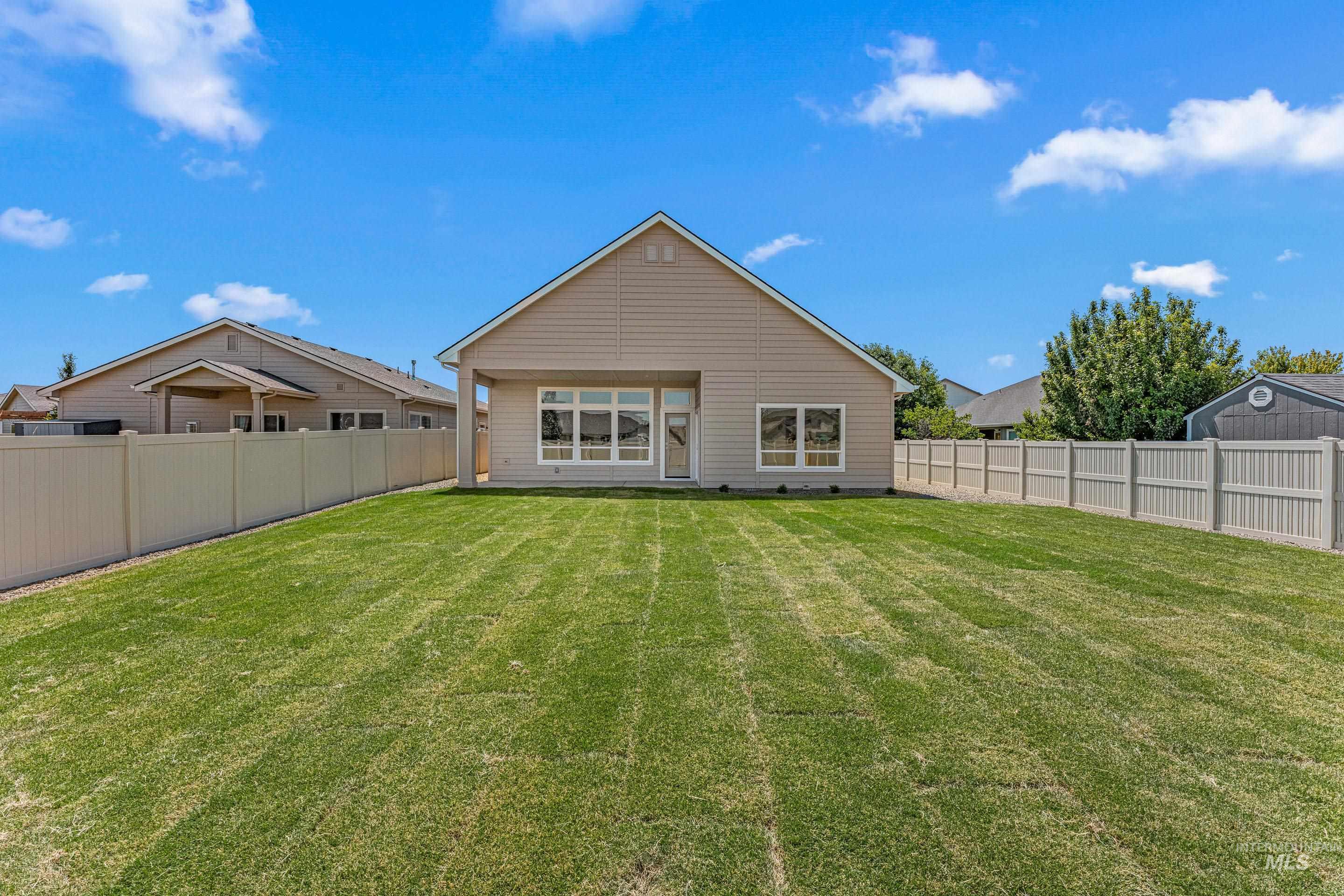 Boise, Idaho, 83716, United States, 3 Bedrooms Bedrooms, ,Residential,For Sale,1927423