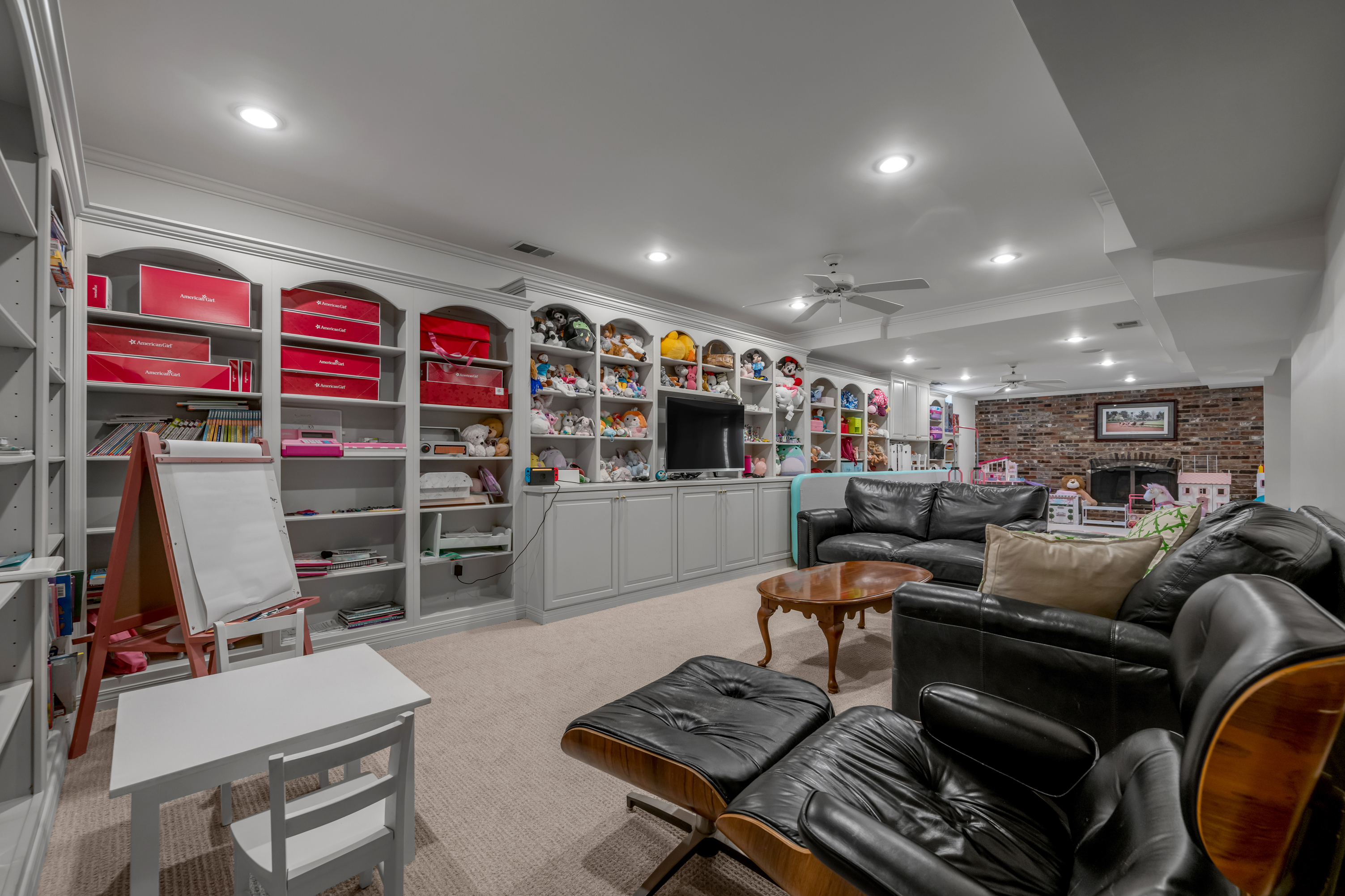  2071 Manor Drive - 物件實景