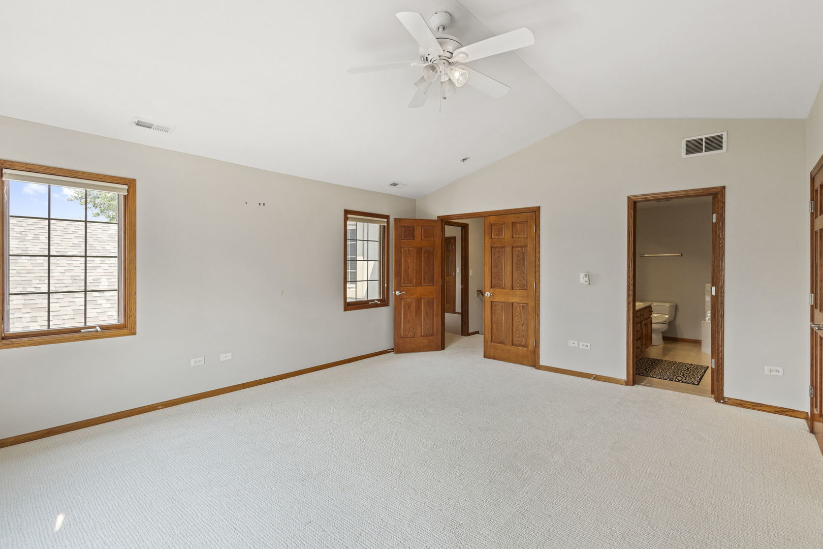 Orland Park, Illinois, 60467, United States, 3 Bedrooms Bedrooms, ,4 BathroomsBathrooms,Residential,For Sale,1927522