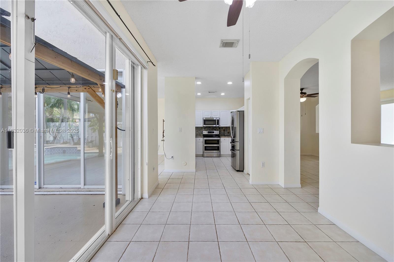 Miami, Florida, 33186, United States, 4 Bedrooms Bedrooms, ,3 BathroomsBathrooms,Residential,For Sale,1882398