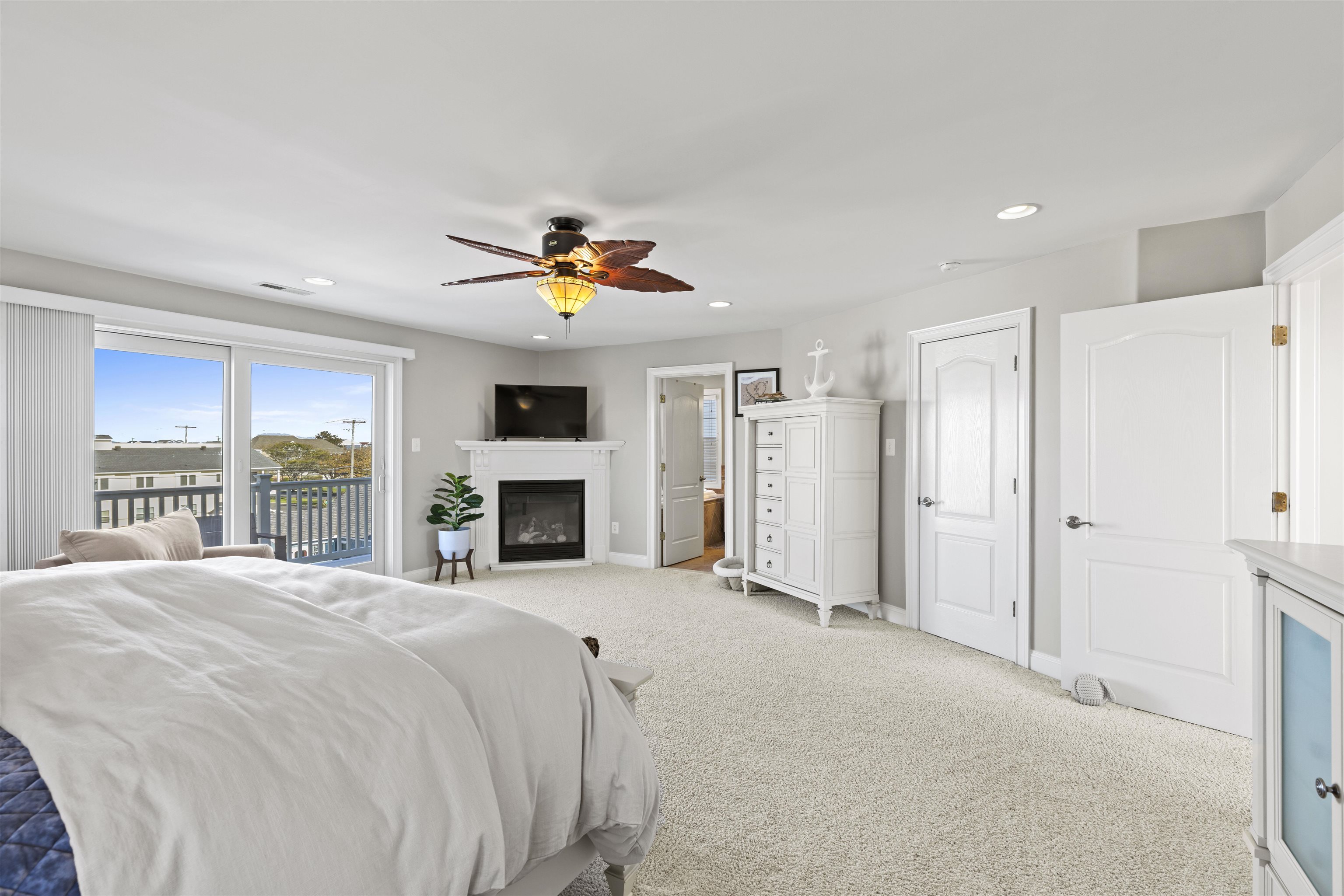 North Wildwood, New Jersey, 08260, United States, 6 Bedrooms Bedrooms, ,4 BathroomsBathrooms,Residential,For Sale,1981521