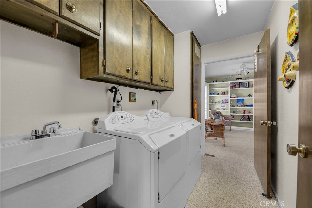 CANYON LAKE, California, 92587, United States, 4 Bedrooms Bedrooms, ,3 BathroomsBathrooms,Residential,For Sale,1805352