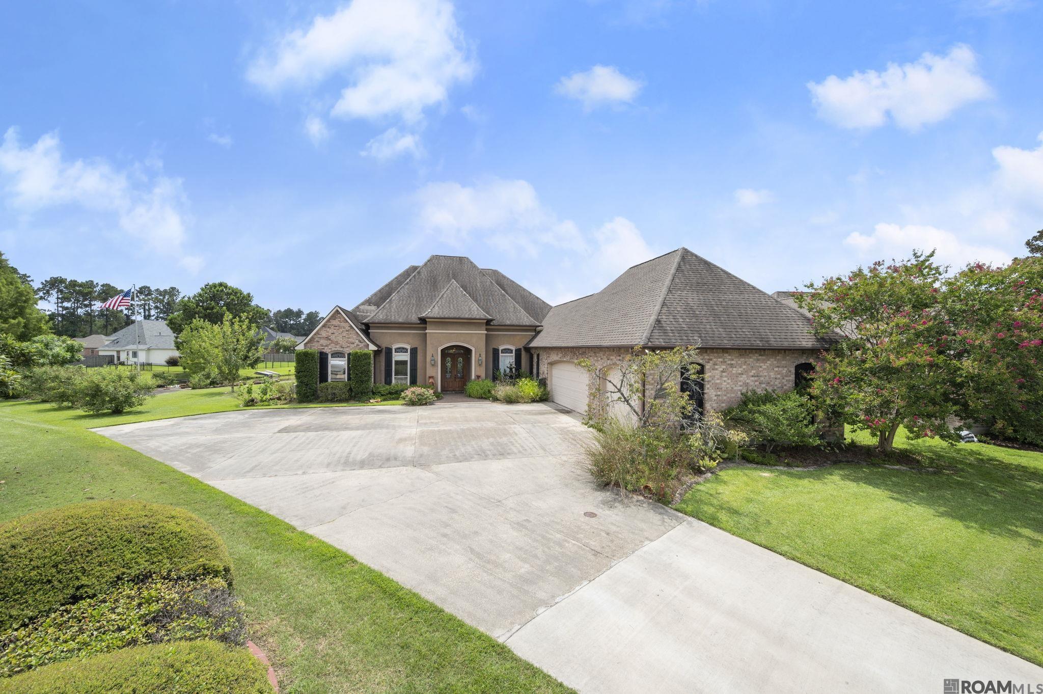 Central, Louisiana, 70739, United States, 4 Bedrooms Bedrooms, ,3 BathroomsBathrooms,Residential,For Sale,1900635