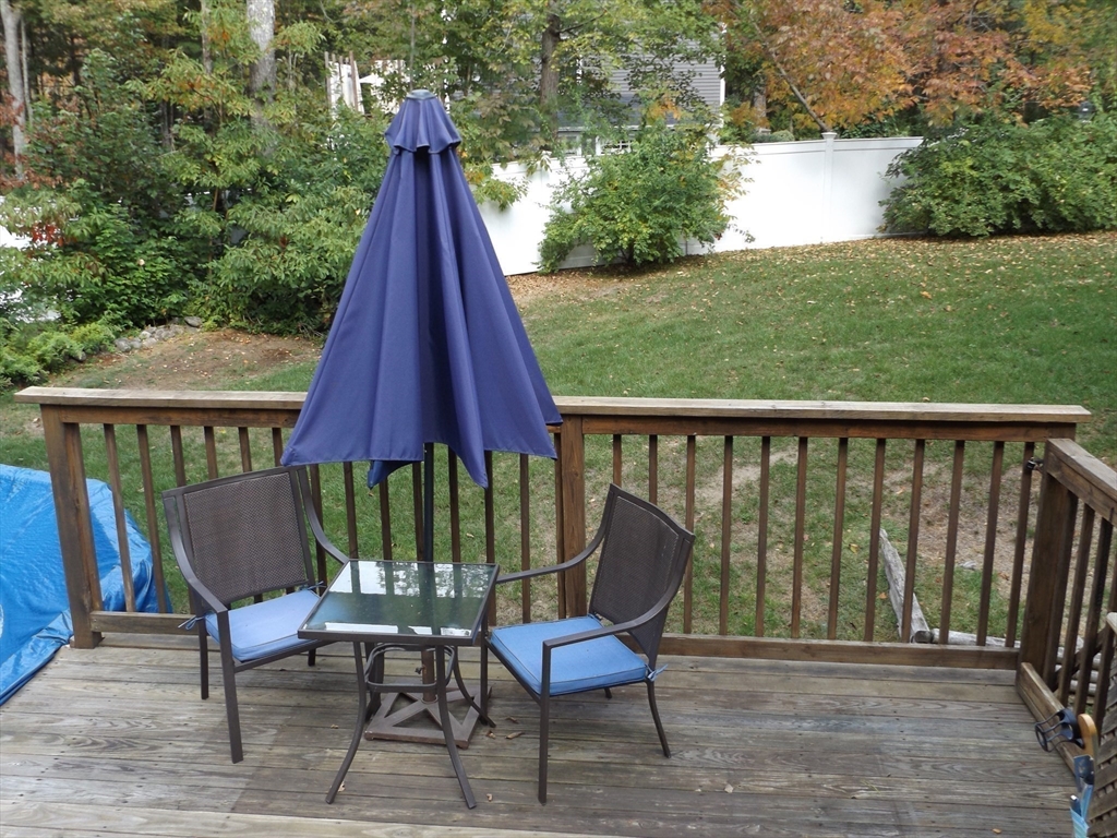 Franklin, Massachusetts, 02038, United States, 3 Bedrooms Bedrooms, ,2 BathroomsBathrooms,Residential,For Sale,1976390