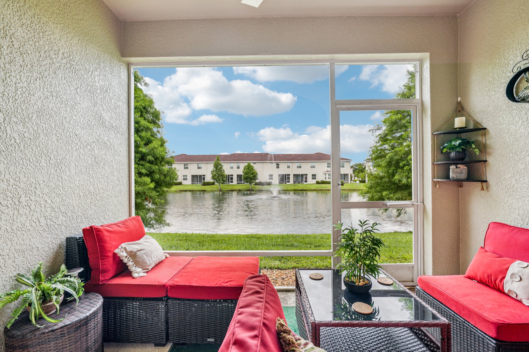 St. Petersburg, Florida, 33703, United States, 3 Bedrooms Bedrooms, ,3 BathroomsBathrooms,Residential,For Sale,1881244