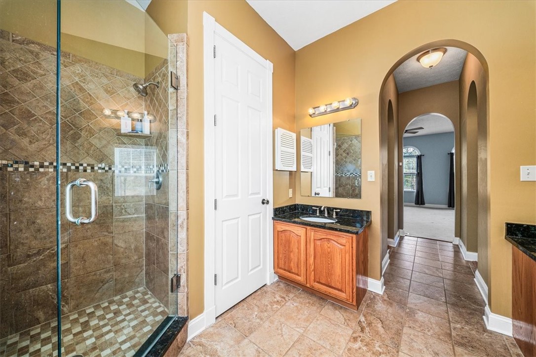 Pine Twp, Pennsylvania, 16046, United States, 5 Bedrooms Bedrooms, ,6 BathroomsBathrooms,Residential,For Sale,1989507