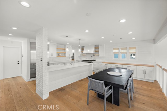 San Clemente, California, 92672, United States, 4 Bedrooms Bedrooms, ,3 BathroomsBathrooms,Residential,For Sale,1988568