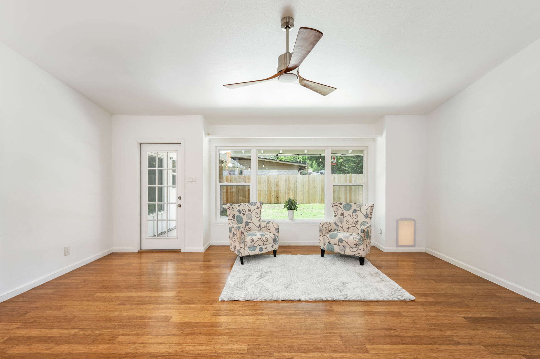  Refined Mid-Century Modern with Casita in Alamo Heights ISD - 物件實景