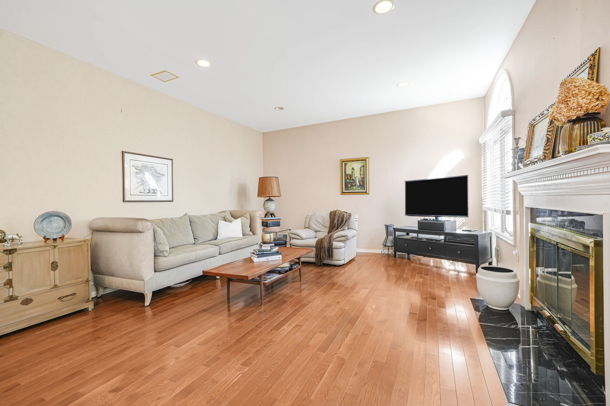 Towaco, New Jersey, 07045, United States, 4 Bedrooms Bedrooms, ,3 BathroomsBathrooms,Residential,For Sale,1980652