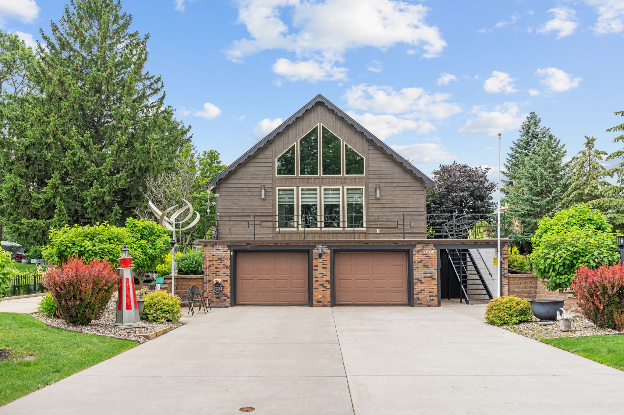  Scenic Chalet Retreat with Unforgettable Lake Pepin Views - 物件實景