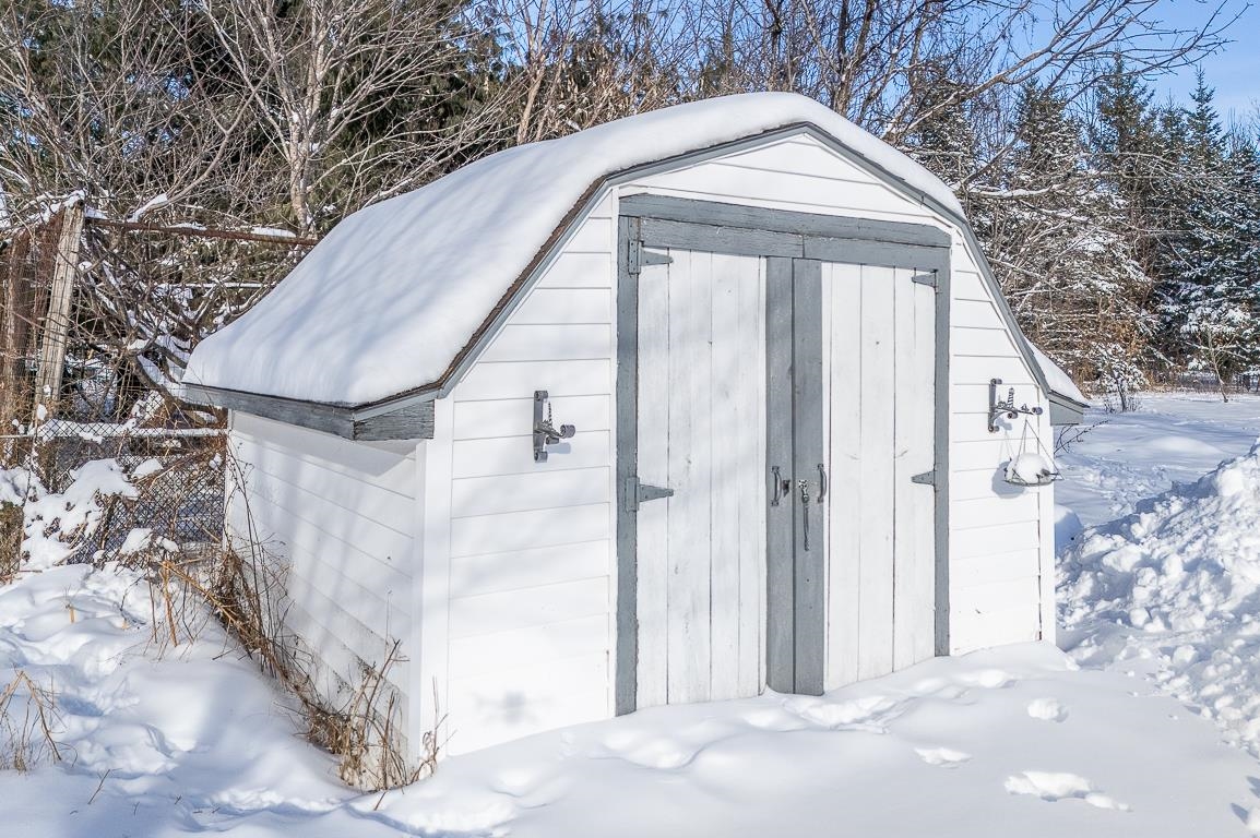 New London, Wisconsin, 54961-8021, United States, 4 Bedrooms Bedrooms, ,2 BathroomsBathrooms,Residential,For Sale,2008203