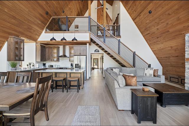 Lead, South Dakota, 57754, United States, 5 Bedrooms Bedrooms, ,1 BathroomBathrooms,Residential,For Sale,1998028