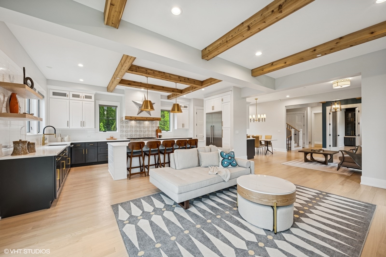 Northbrook, Illinois, 60062, United States, 5 Bedrooms Bedrooms, ,5 BathroomsBathrooms,Residential,For Sale,1827493