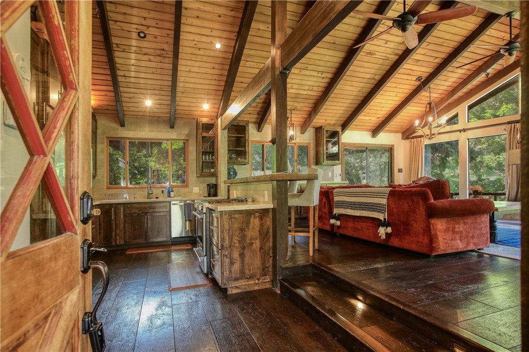 San Luis Obispo, California, 93405, United States, 3 Bedrooms Bedrooms, ,2 BathroomsBathrooms,Residential,For Sale,2048760