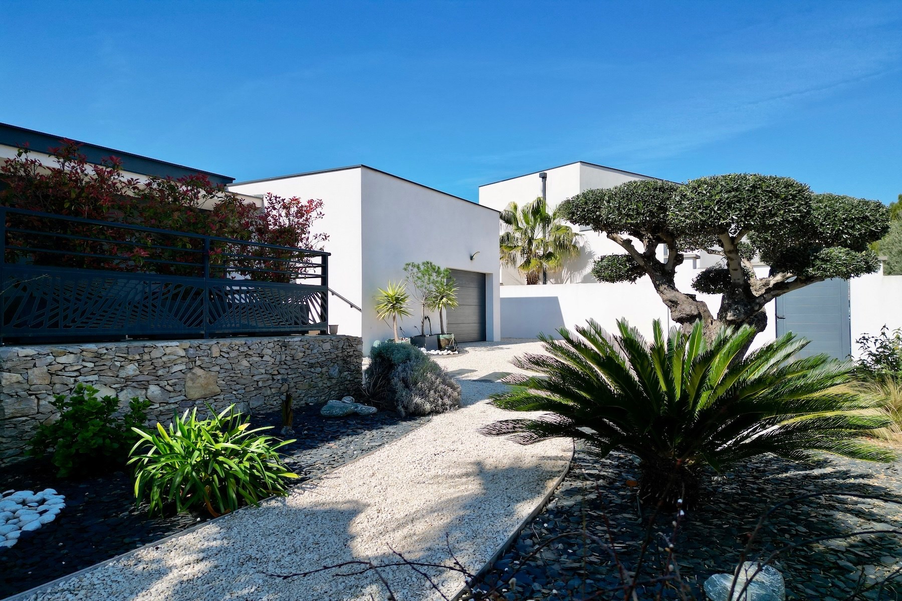  Nimes Contemporary Single-Storey Villa with Panoramic Garrigue Views - 物件實景