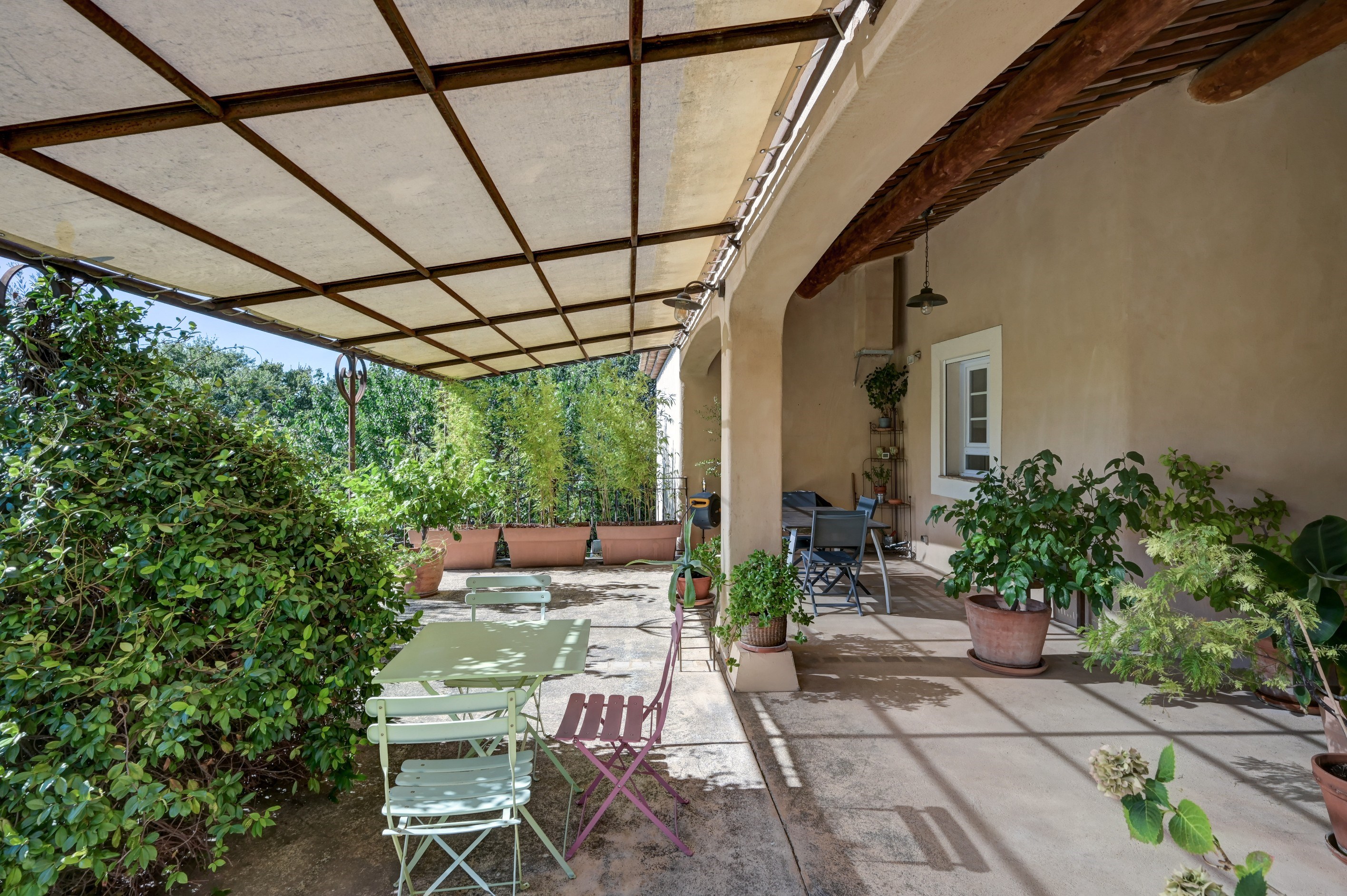  amily Home with Pool and Landscaped Grounds near Aix-en-Provence - 物件實景