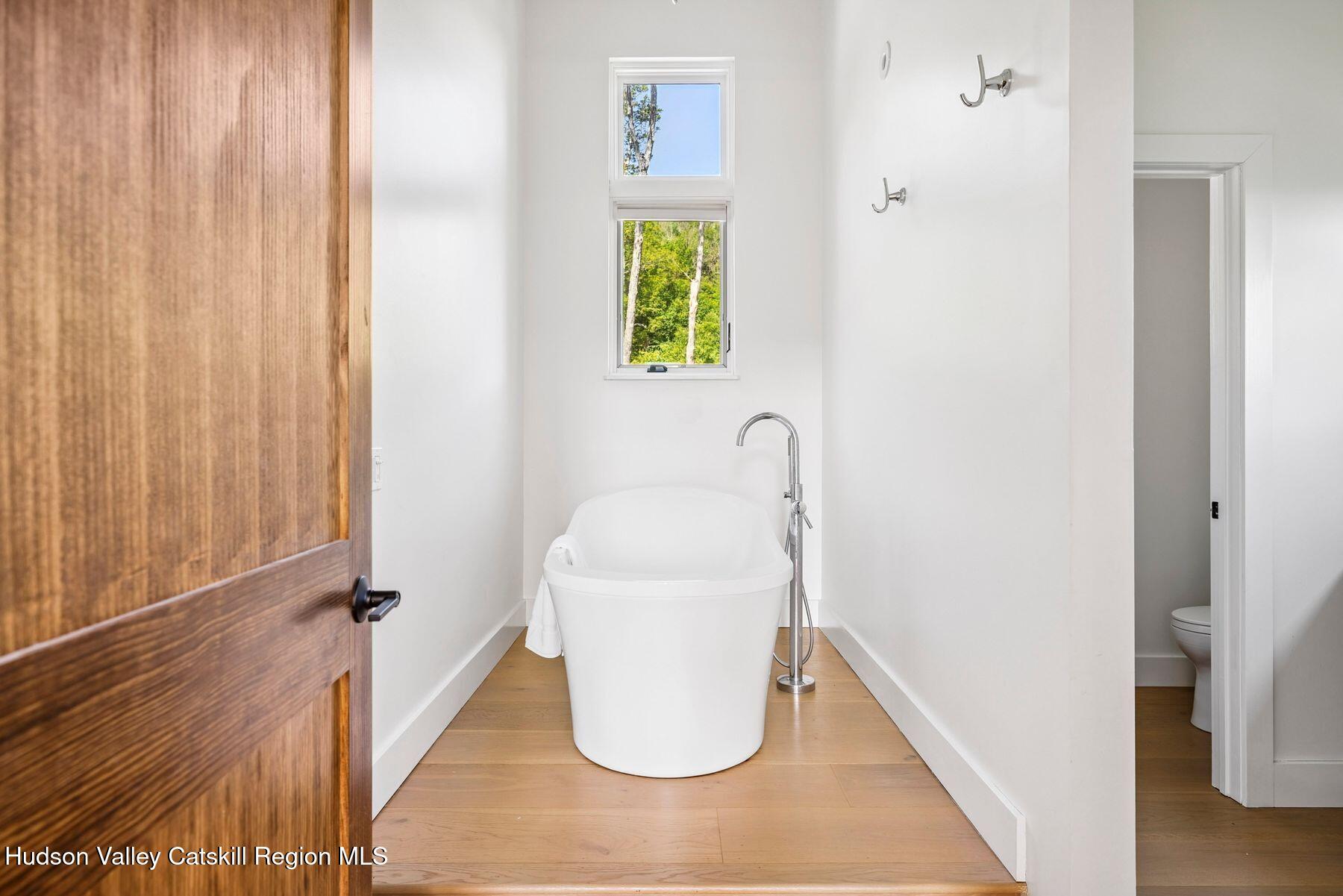 Windham, New York, 12496, United States, 6 Bedrooms Bedrooms, ,5 BathroomsBathrooms,Residential,For Sale,1905986