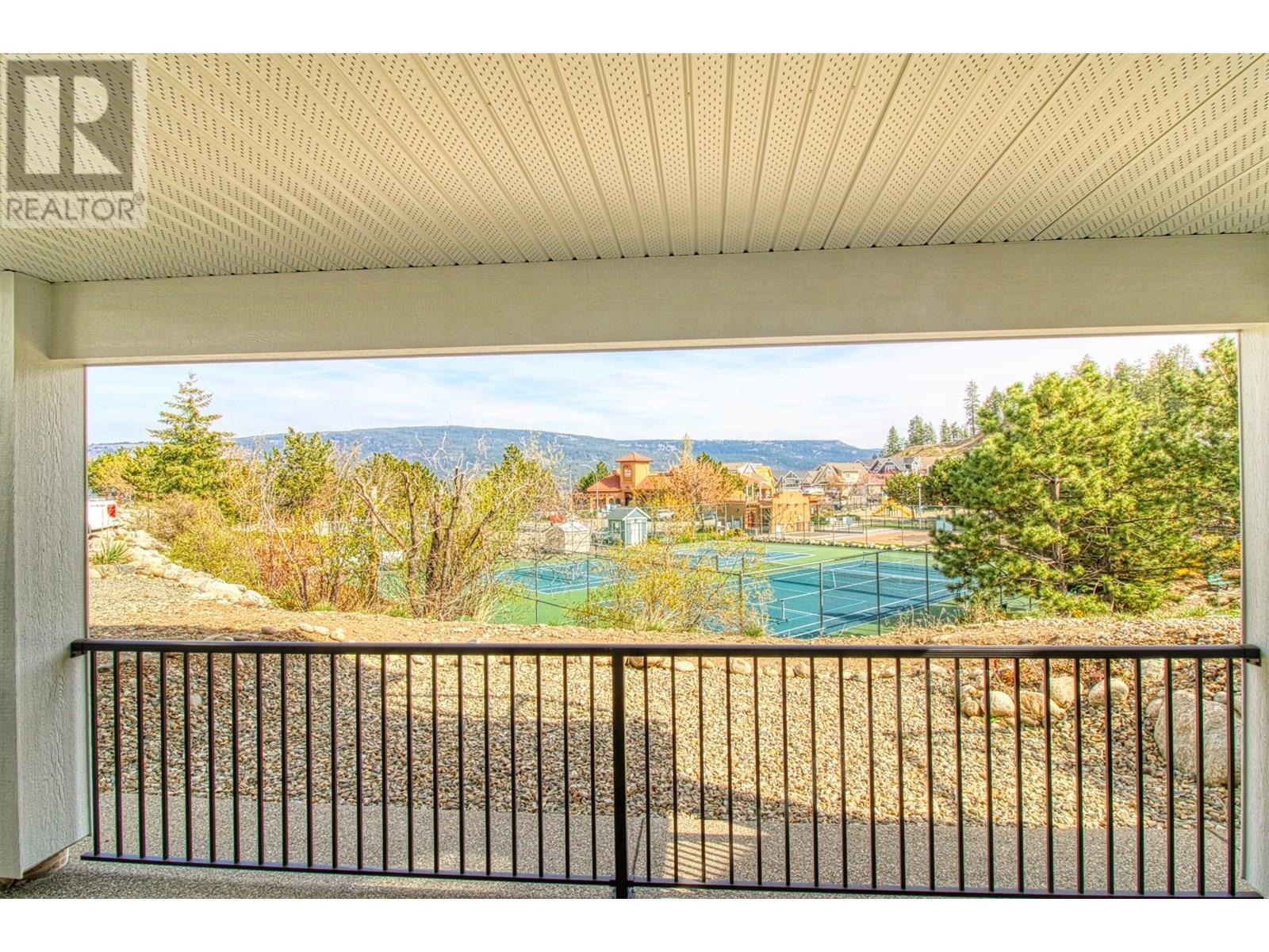 KELOWNA, British Columbia, V1Z 3R8, CA, 3 Bedrooms Bedrooms, ,2 BathroomsBathrooms,Residential,For Sale,1897837
