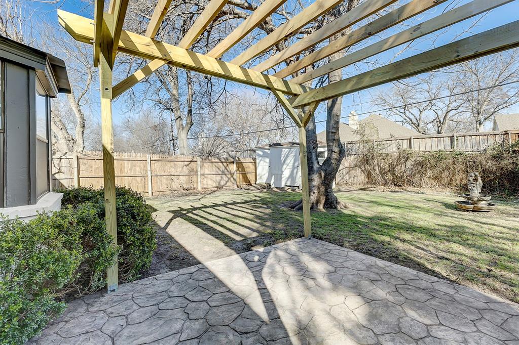 Fort Worth, Texas, 76107, United States, 3 Bedrooms Bedrooms, ,2 BathroomsBathrooms,Residential,For Sale,1915443