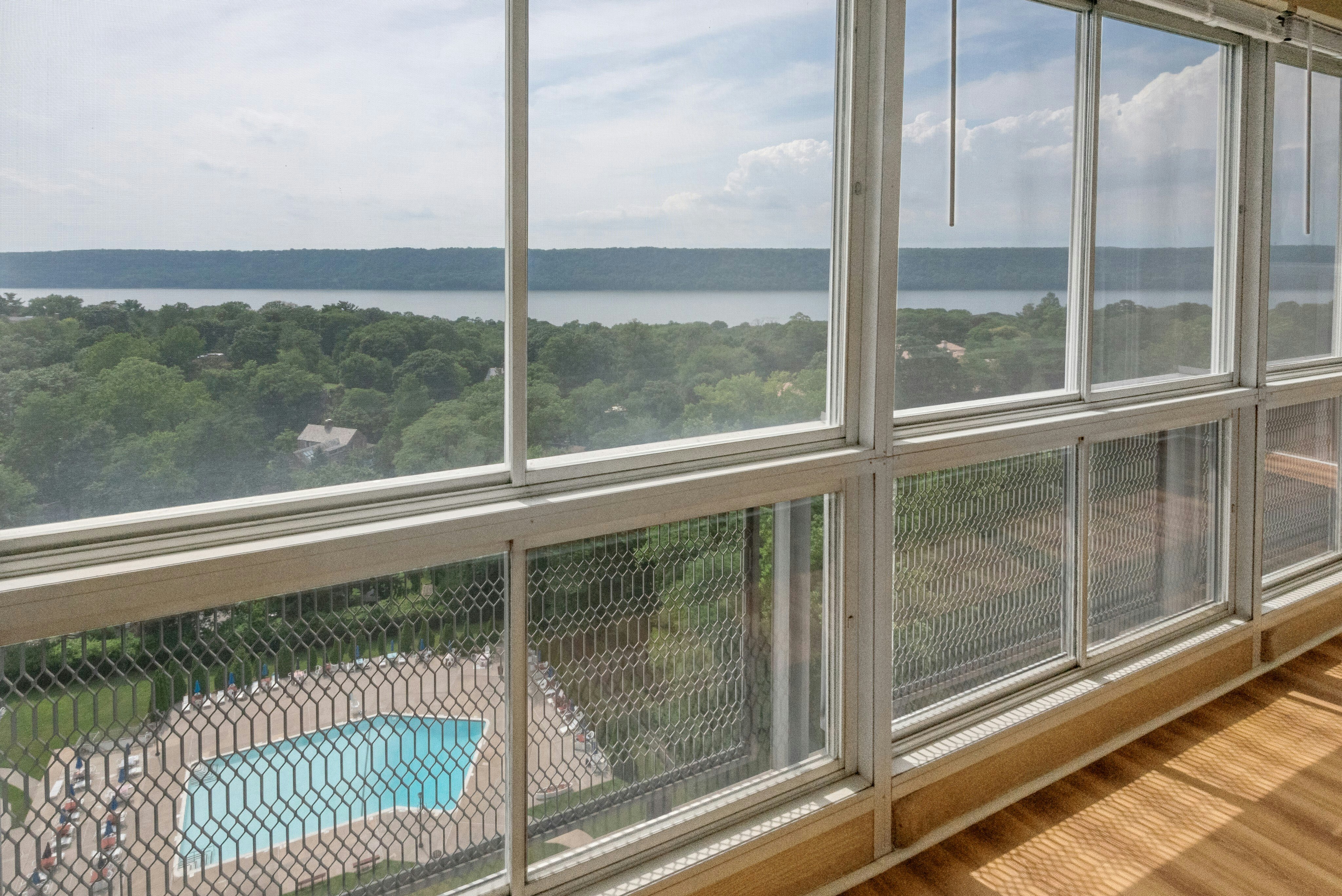  4705 Henry Hudson Parkway, Bronx, NY 10471 - 物件實景