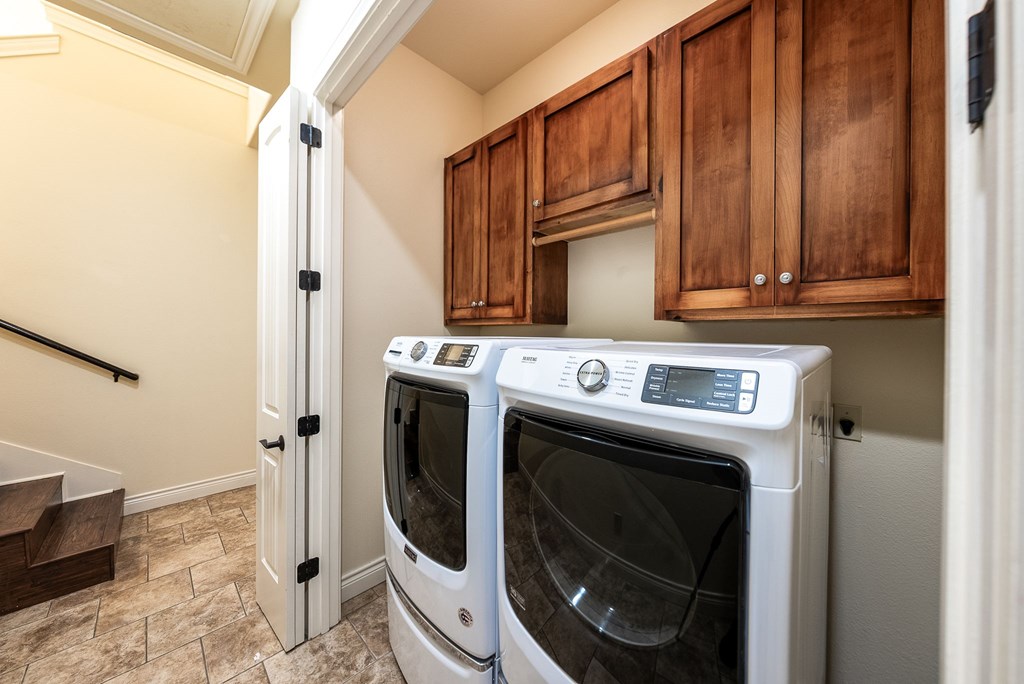 Kerrville, Texas, 78028, United States, 3 Bedrooms Bedrooms, ,3 BathroomsBathrooms,Residential,For Sale,2022585