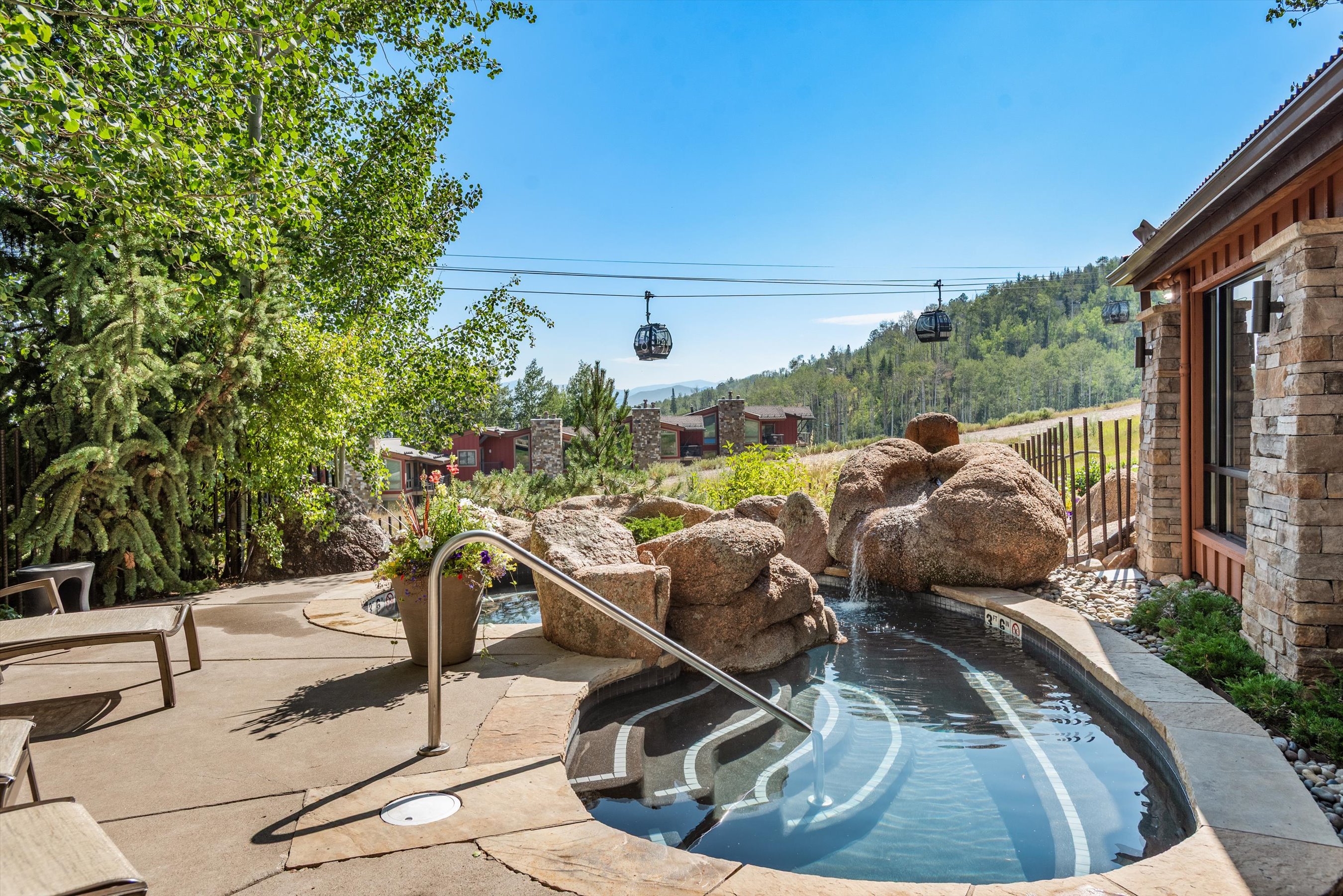  Turnkey Ski-In/Ski-Out at The Crestwood - 物件實景