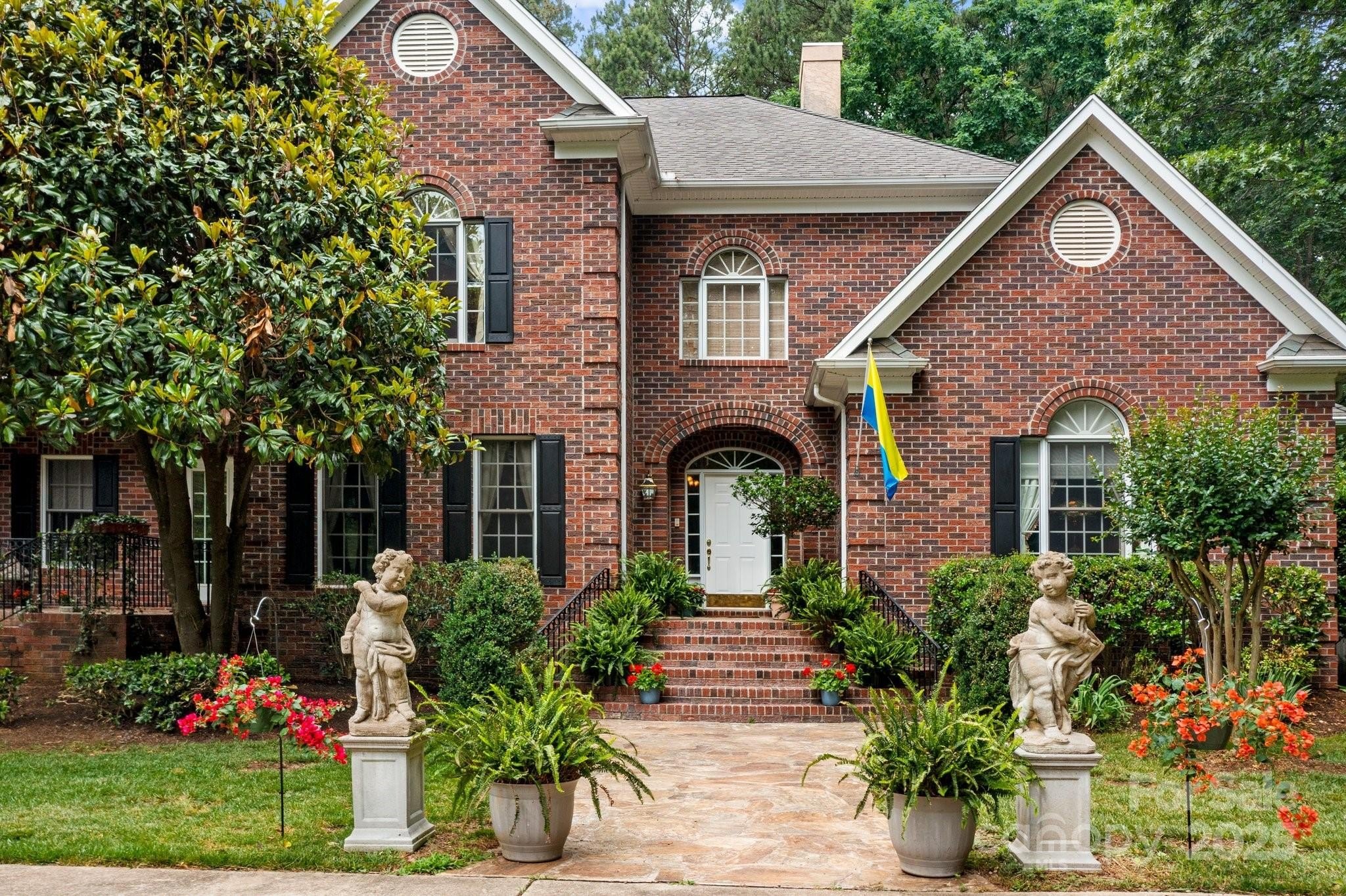 Salisbury, North Carolina, 28147, United States, 4 Bedrooms Bedrooms, ,5 BathroomsBathrooms,Residential,For Sale,1942875