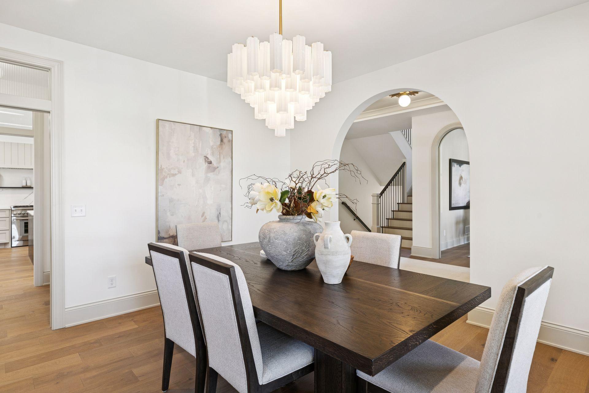 Saint Paul, Minnesota, 55105, United States, 5 Bedrooms Bedrooms, ,4 BathroomsBathrooms,Residential,For Sale,1989282