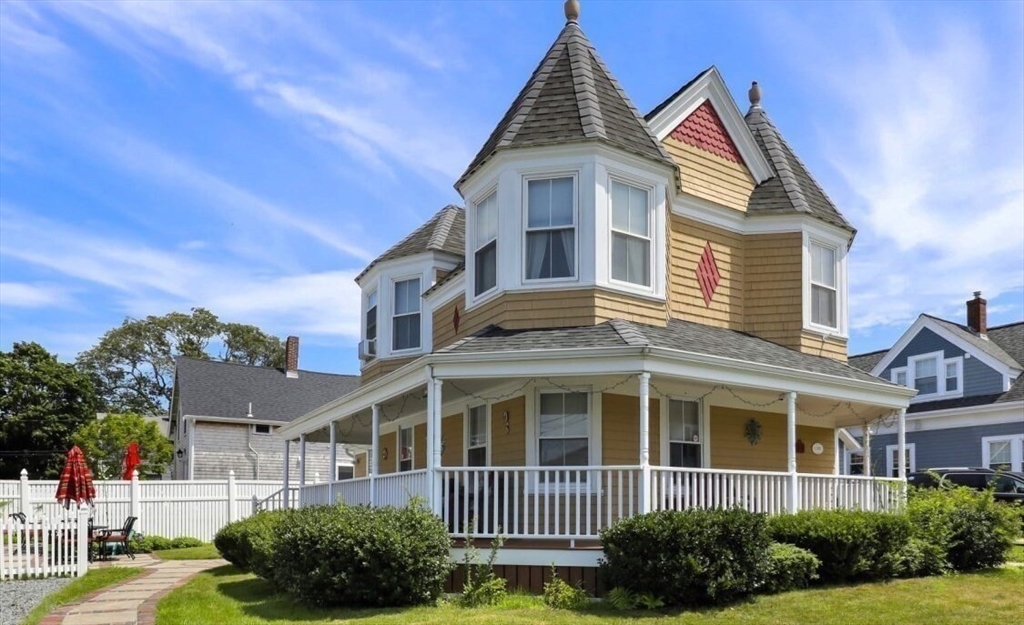 Wareham, Massachusetts, 02558, United States, 3 Bedrooms Bedrooms, ,2 BathroomsBathrooms,Residential,For Sale,1926359