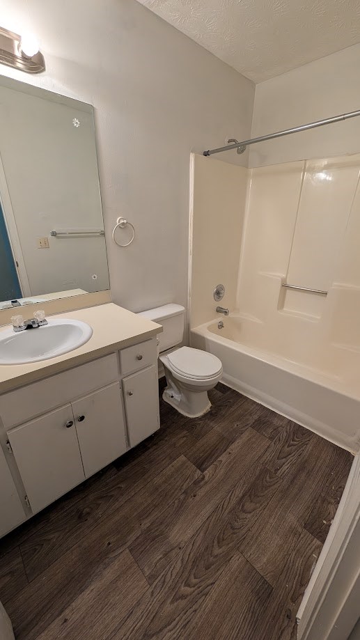 Columbus, Georgia, 31909, United States, 10 Bedrooms Bedrooms, ,Residential,For Sale,1984257