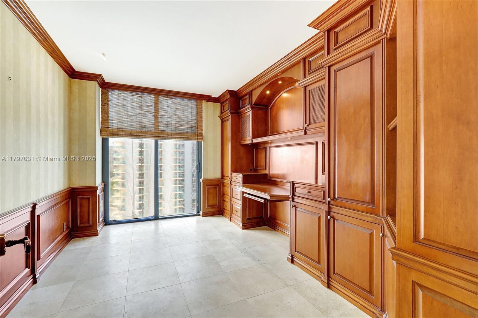 Aventura, Florida, 33180, United States, 4 Bedrooms Bedrooms, ,5 BathroomsBathrooms,Residential,For Sale,1796989