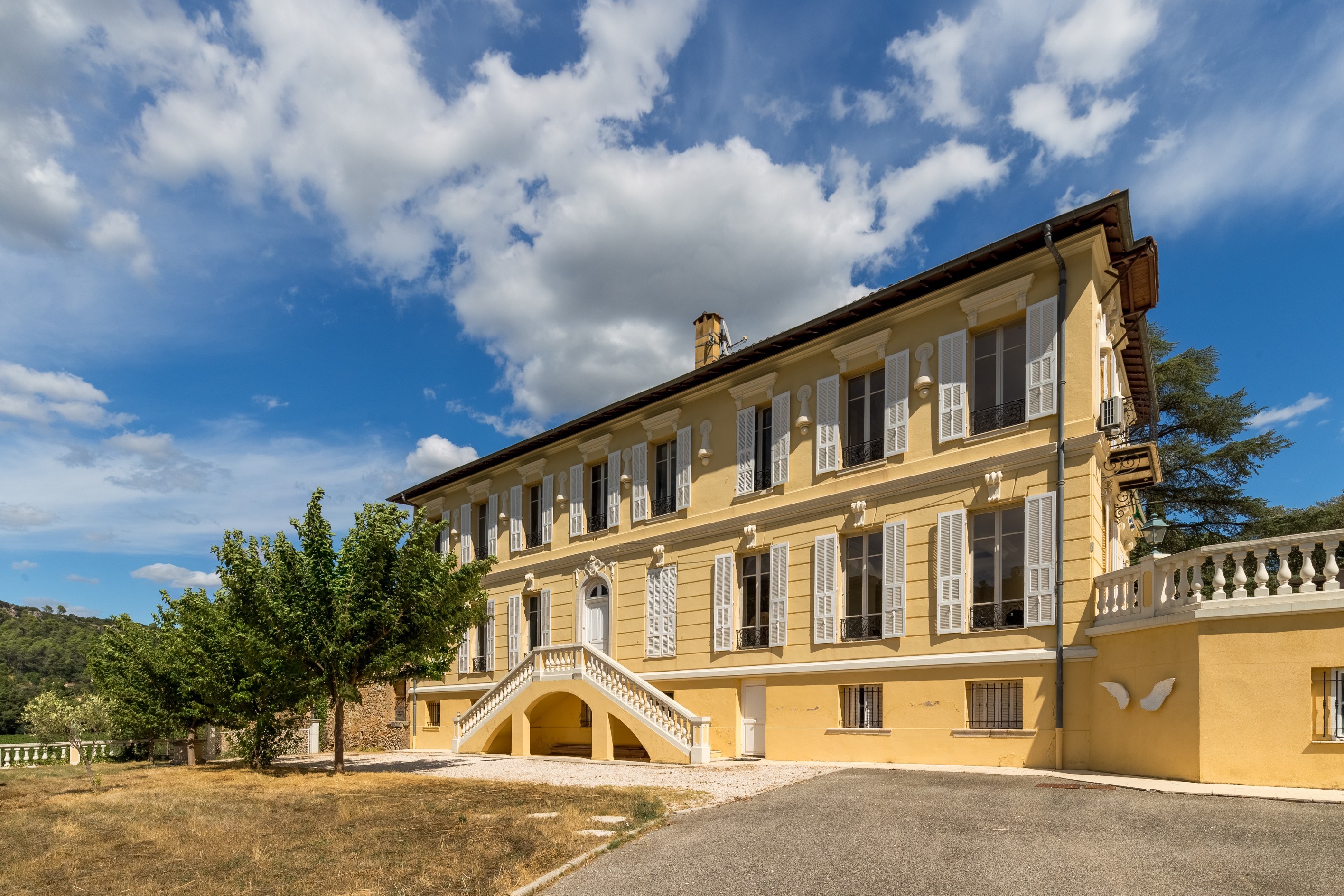  Rare Opportunity: 70-Hectare Wine Estate in Provence - 物件實景