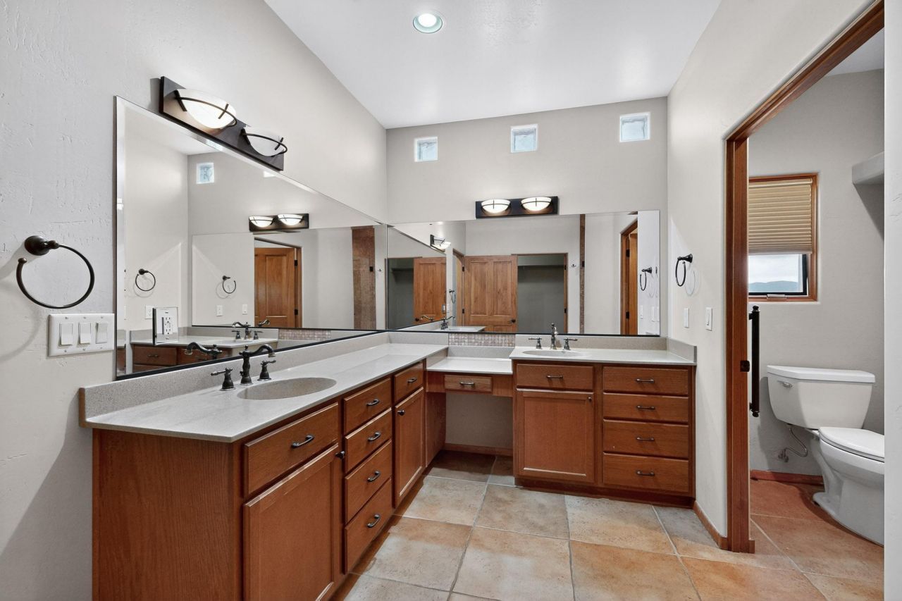 Edgewood, New Mexico, 87015, United States, 3 Bedrooms Bedrooms, ,4 BathroomsBathrooms,Residential,For Sale,1906900
