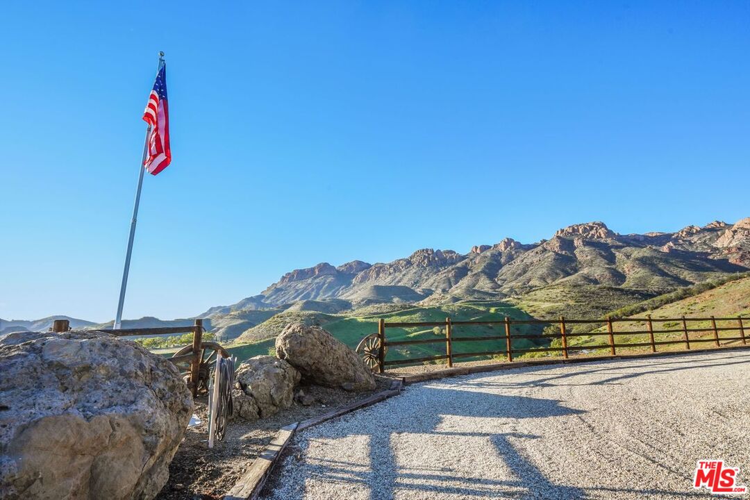 Malibu, California, 90265, United States, 3 Bedrooms Bedrooms, ,5 BathroomsBathrooms,Residential,For Sale,1760358