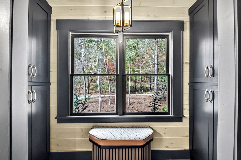 Mineral Bluff, Georgia, 30559, United States, 4 Bedrooms Bedrooms, ,5 BathroomsBathrooms,Residential,For Sale,1986837