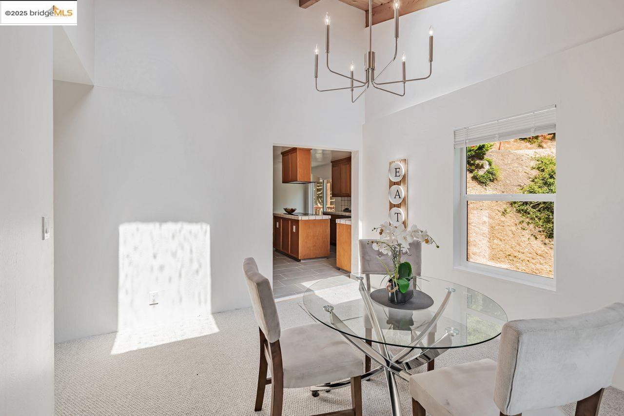 Oakland, California, 94611, United States, 4 Bedrooms Bedrooms, ,2 BathroomsBathrooms,Residential,For Sale,1906699