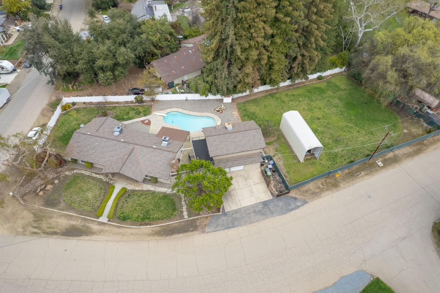 Sanger, California, 93657, United States, 4 Bedrooms Bedrooms, ,3 BathroomsBathrooms,Residential,For Sale,1897829