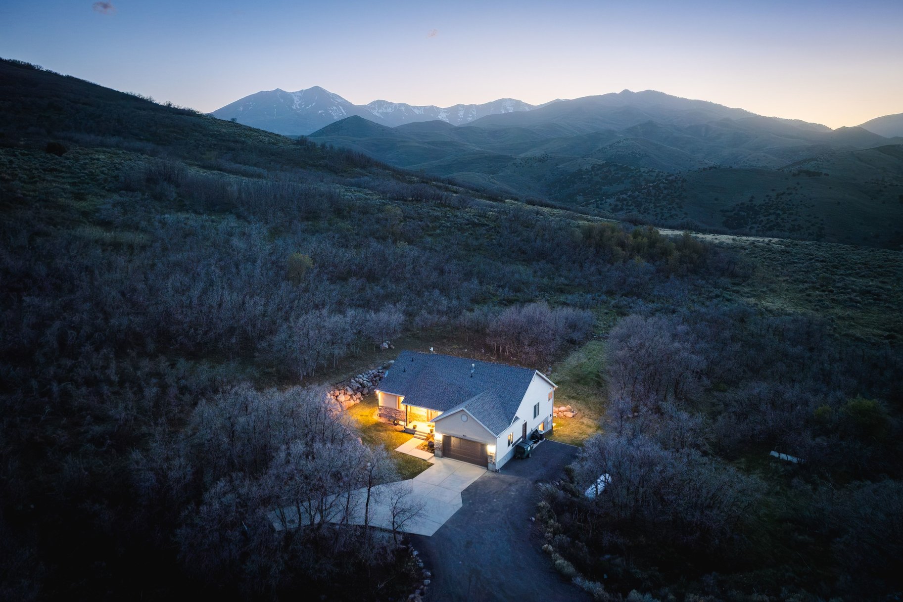  Rare Opportunity in Herriman High Country Estates  Rambler on 7.7 Private Acres - 物件實景