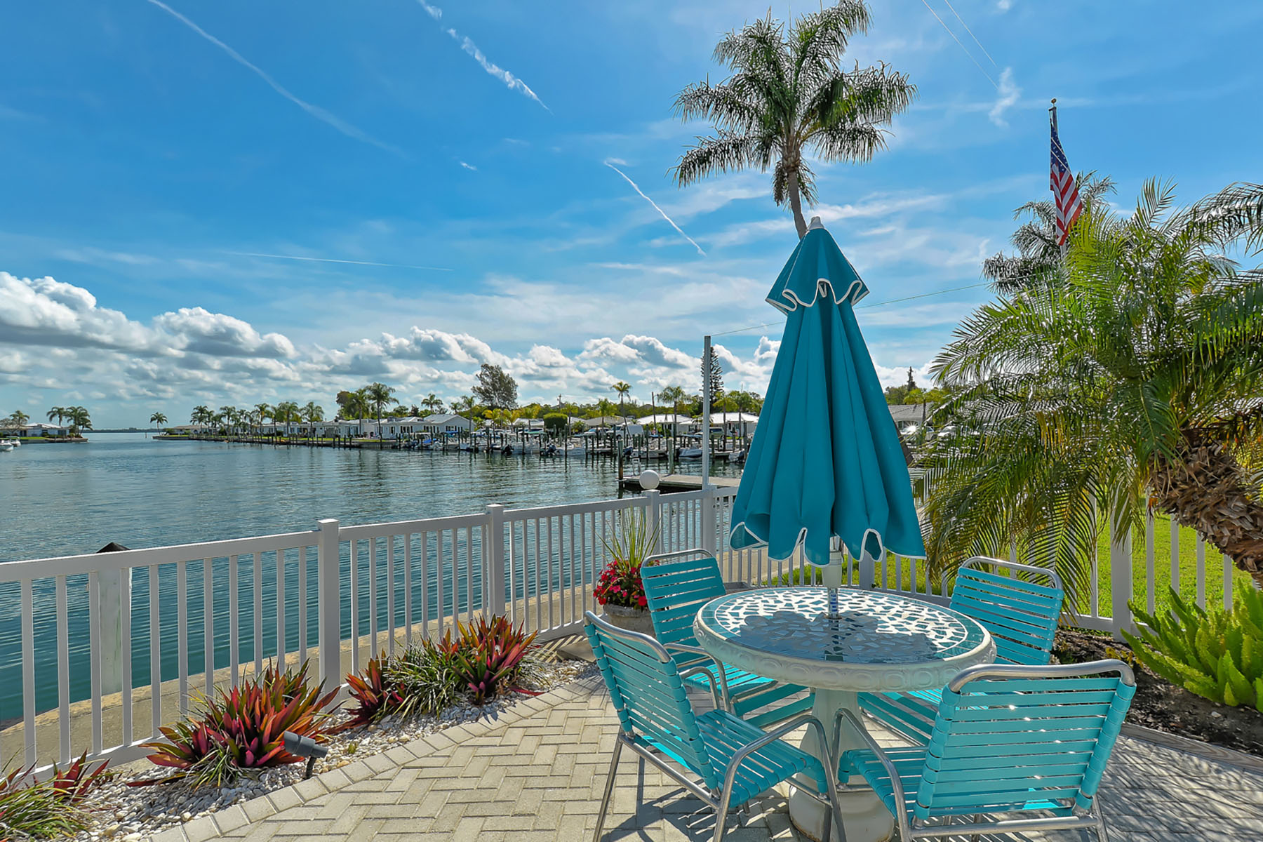  SPANISH MAIN YACHT CLUB CONDO - 物件實景