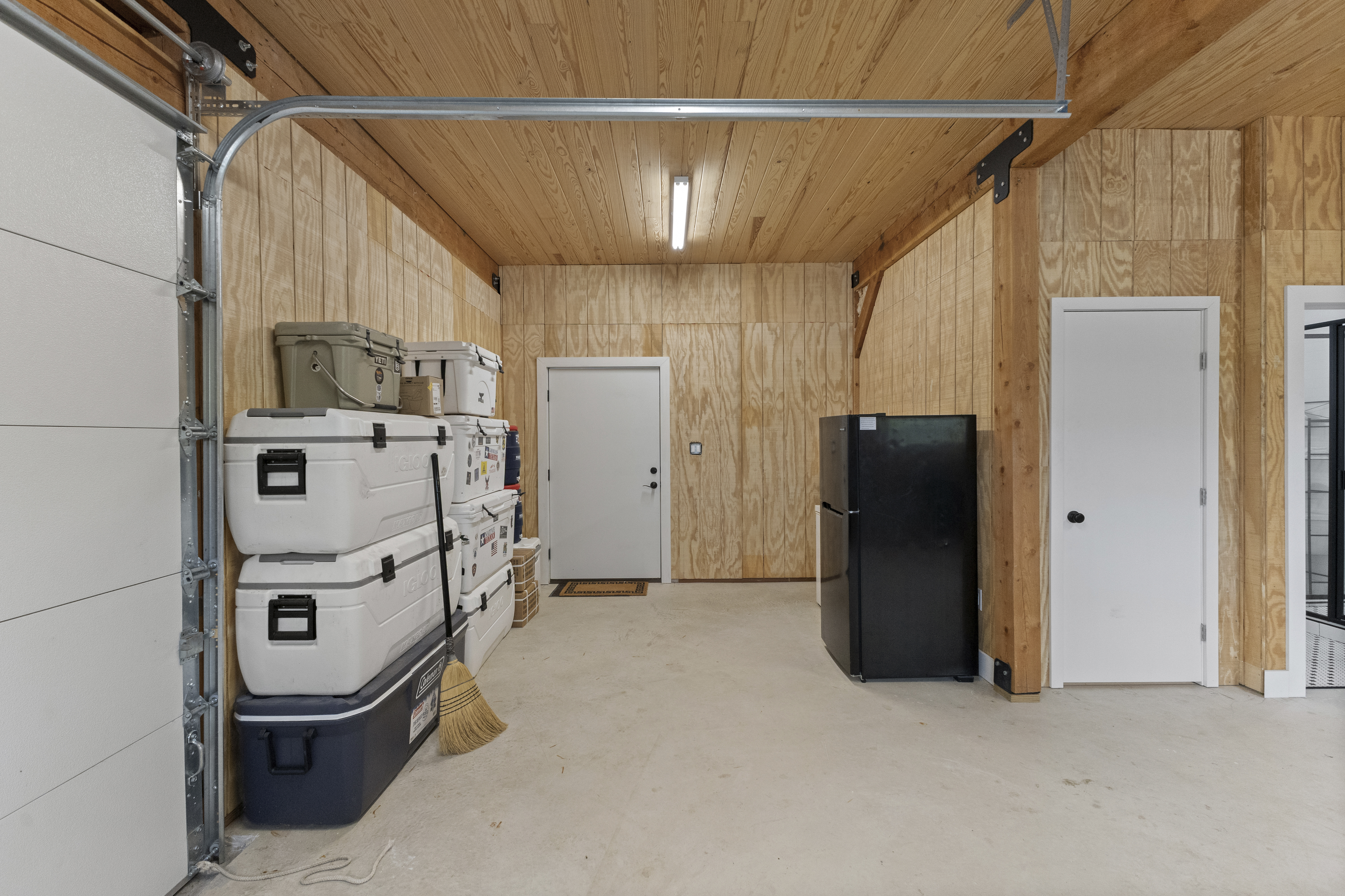 Hilltop Barndominium on 15+ Acres - 物件實景