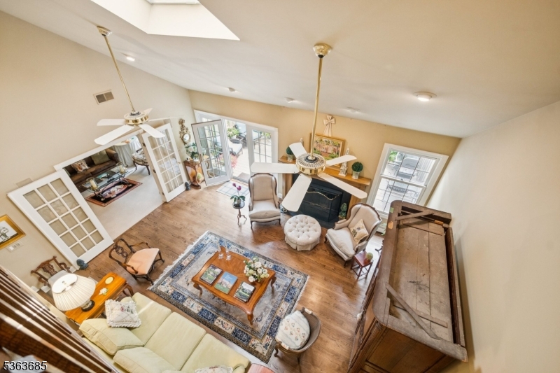 Bernards Twp., New Jersey, 07920, United States, 3 Bedrooms Bedrooms, ,4 BathroomsBathrooms,Residential,For Sale,1875142