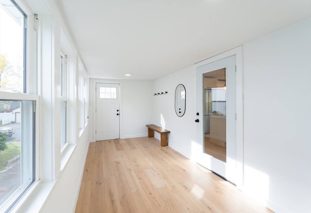 Haverhill, Massachusetts, 01830, United States, 4 Bedrooms Bedrooms, ,2 BathroomsBathrooms,Residential,For Sale,1991718