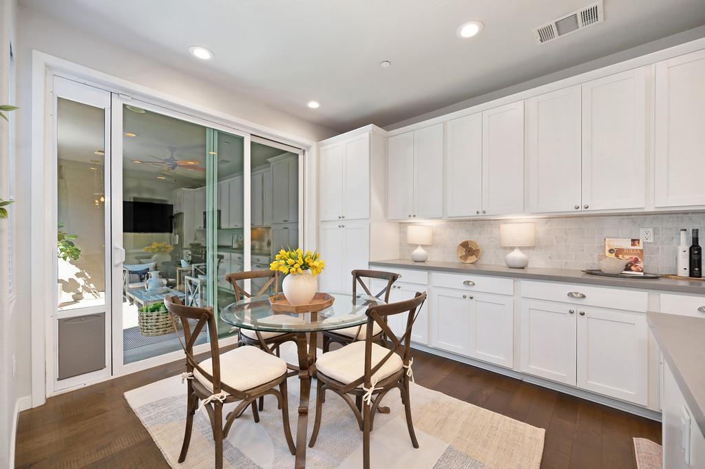 Sacramento, California, 95816, United States, 3 Bedrooms Bedrooms, ,3 BathroomsBathrooms,Residential,For Sale,1916793