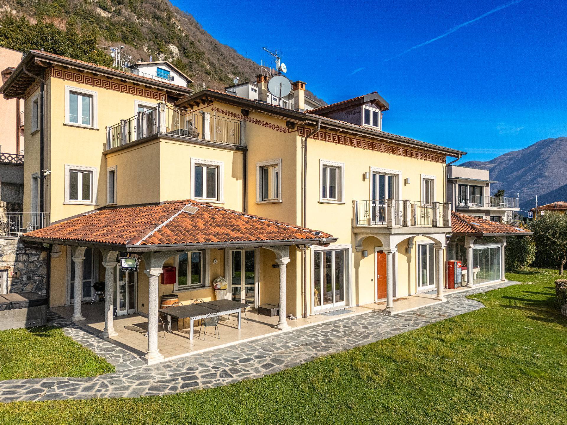 Laglio, Como, 22010, IT, 8 Bedrooms Bedrooms, ,8 BathroomsBathrooms,Residential,For Sale,1821394