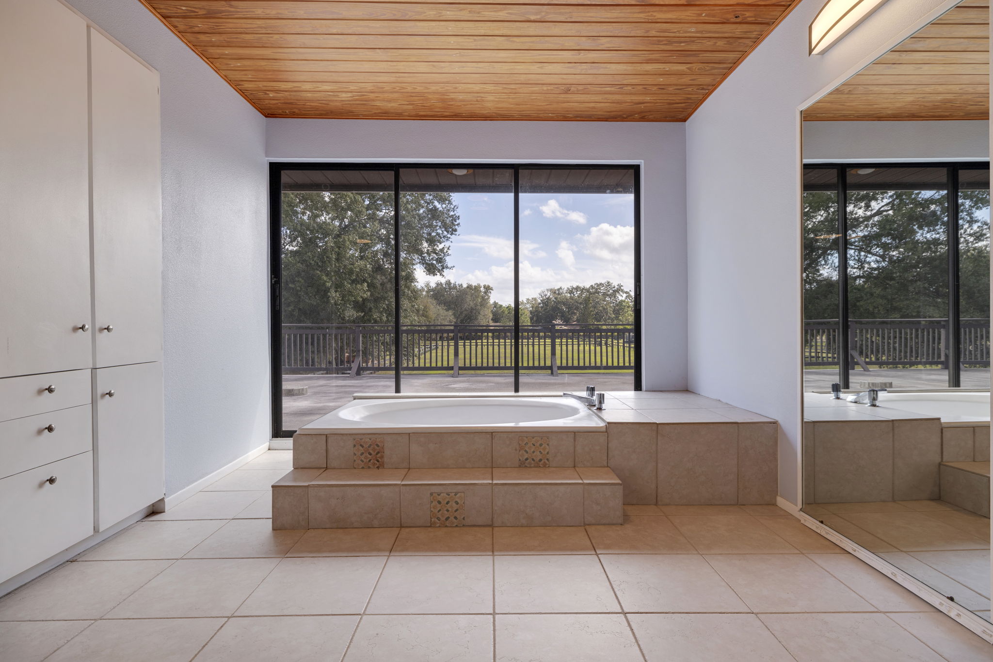 Palmetto, Florida, 34221, United States, 5 Bedrooms Bedrooms, ,4 BathroomsBathrooms,Residential,For Sale,1921911