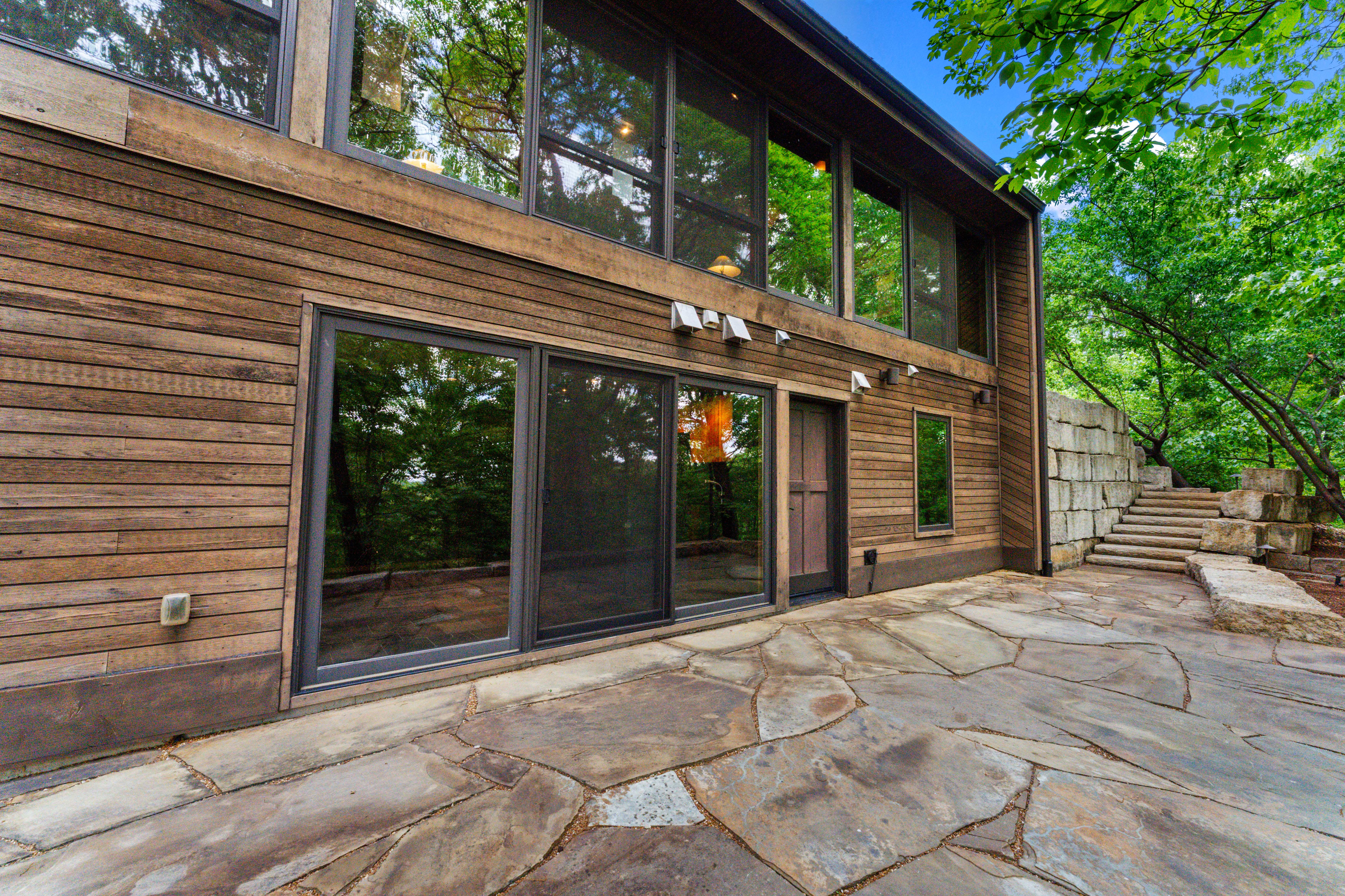  Striking Custom Home Set on 3.49 Private Acres in Wildwood - 物件實景