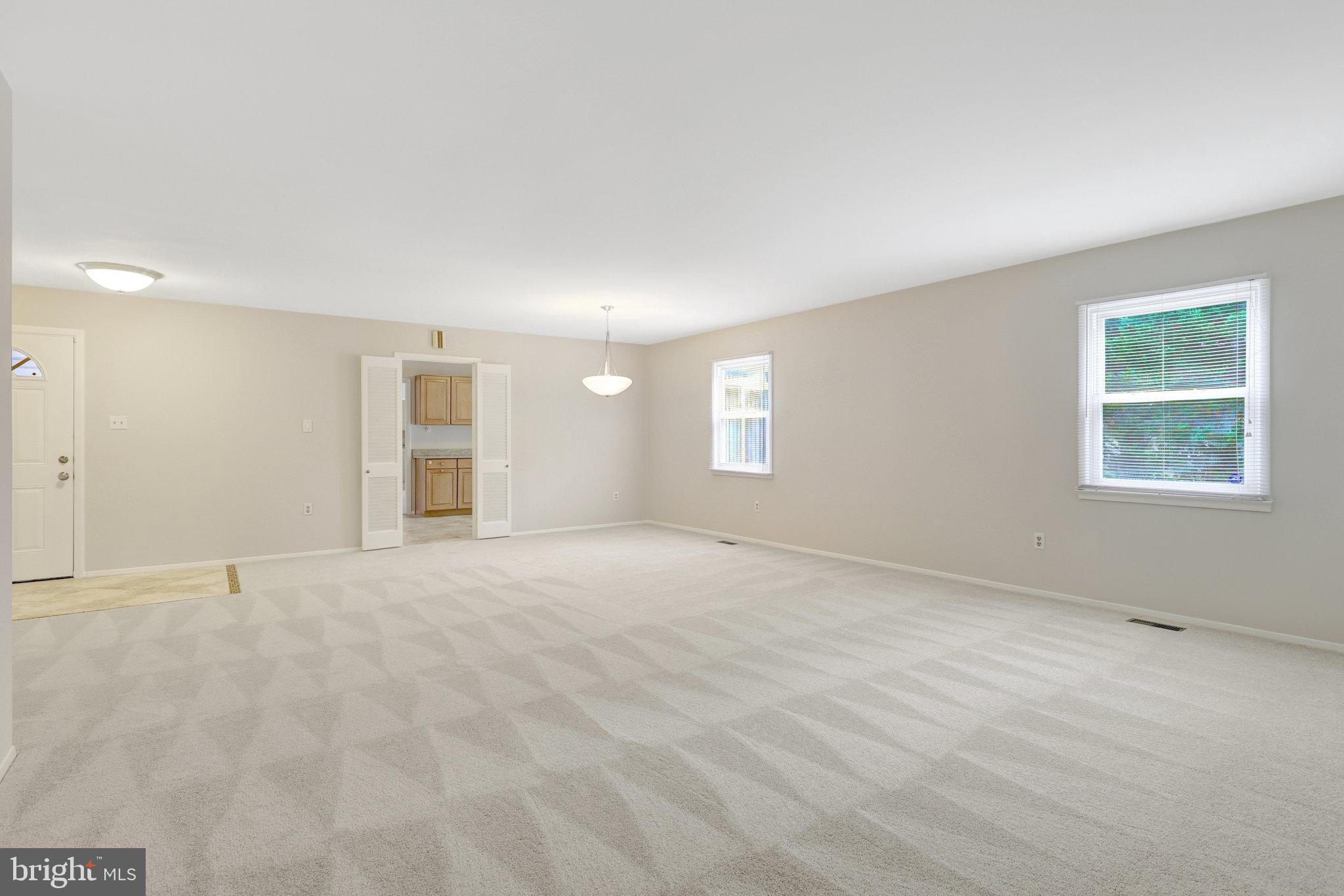 Fairfax, Virginia, 22033, United States, 4 Bedrooms Bedrooms, ,2 BathroomsBathrooms,Residential,For Sale,1927804