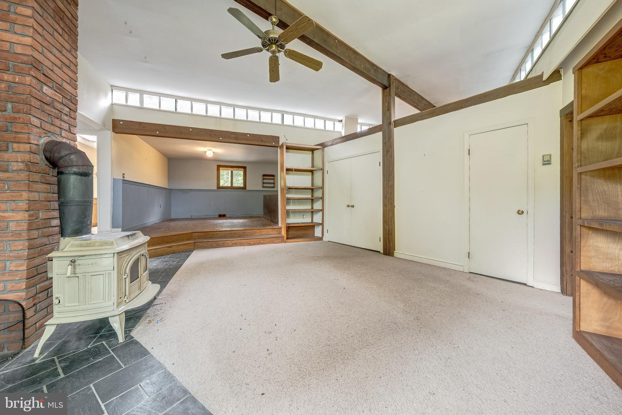 Smithsburg, Maryland, 21783, United States, 1 Bedroom Bedrooms, ,2 BathroomsBathrooms,Residential,For Sale,1929161